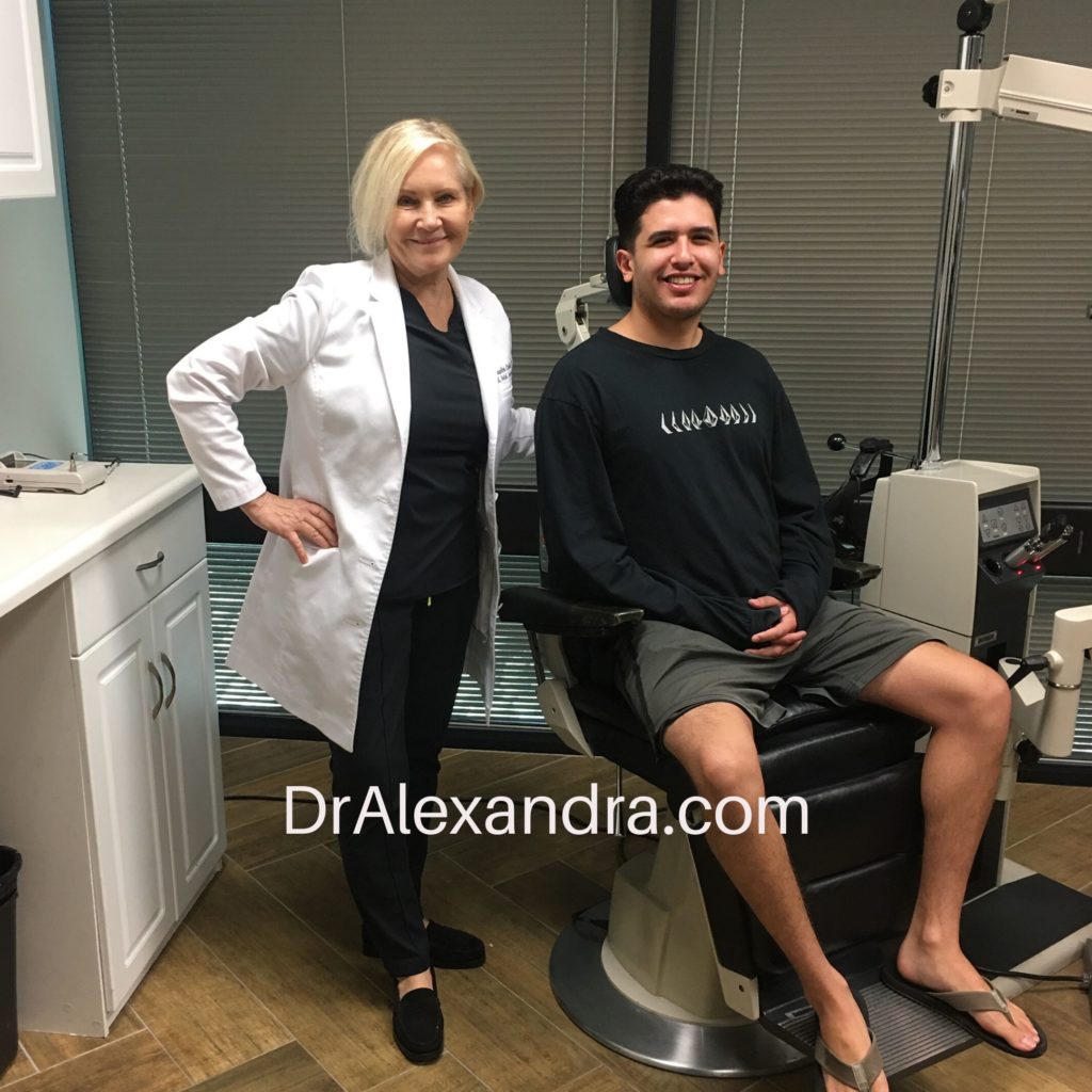 Newport Beach lasik patient with dr alexandra